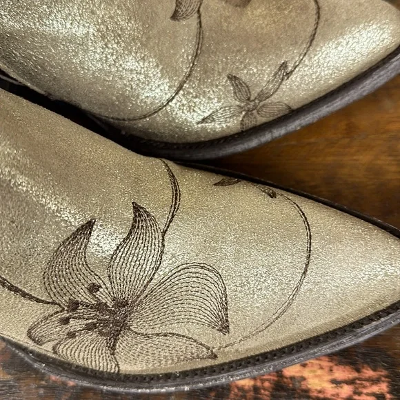 Old Gringo “Flora Loca” golden embroidered boots. New in box! - Picture 7 of 9